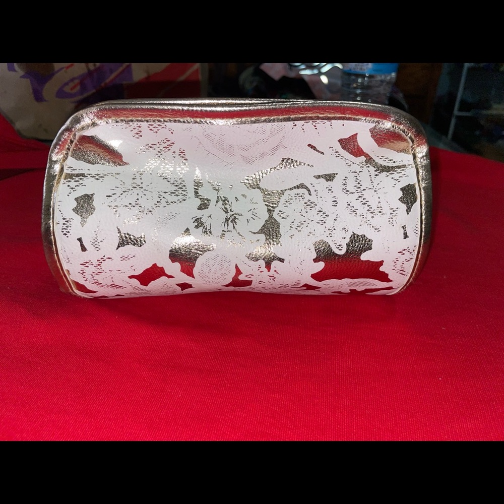 Makeup bag